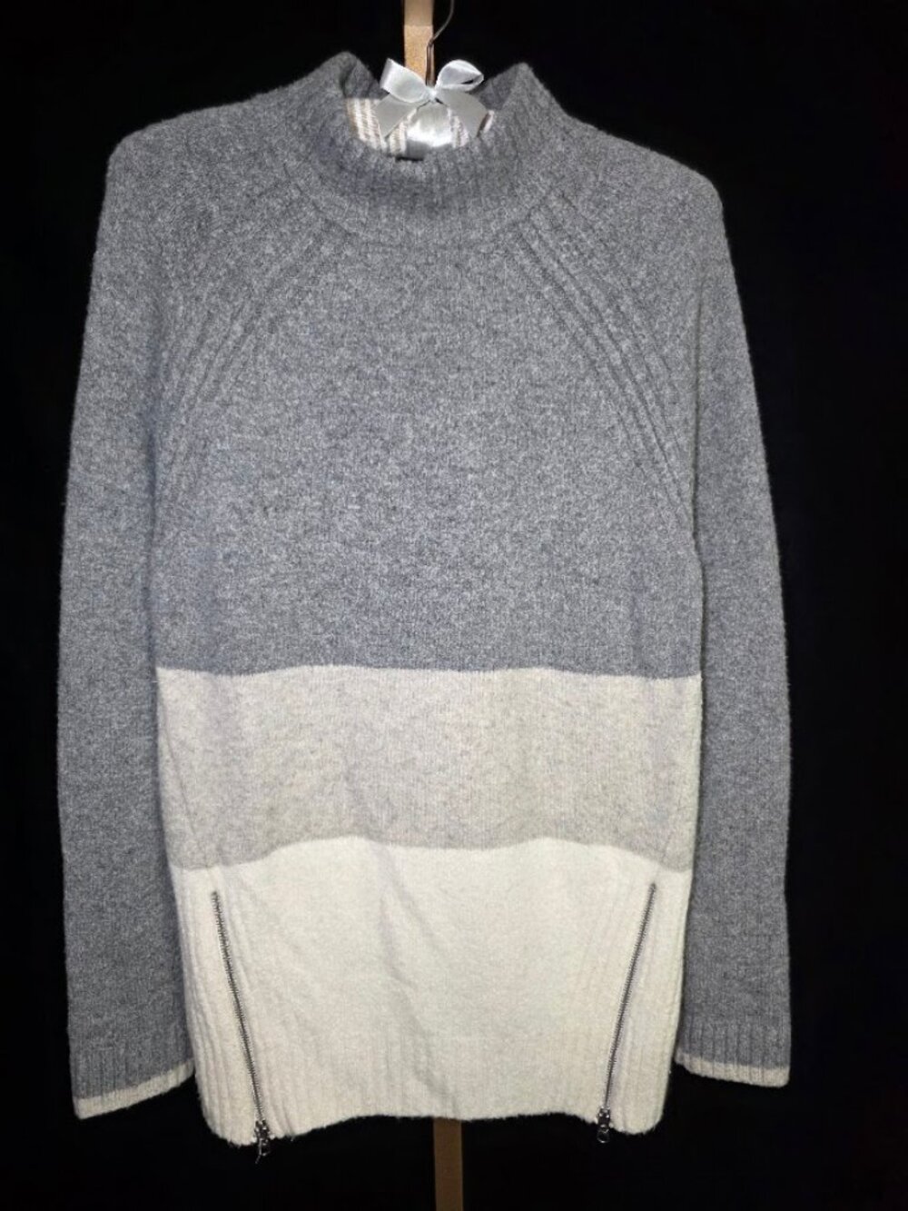 Abercrombie & Fitch Turtleneck Sweater with Zipper Detail L